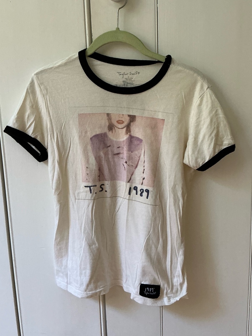 Authentic Taylor Swift 1989 World Tour Polaroid Ringer T-Shirt - Size S